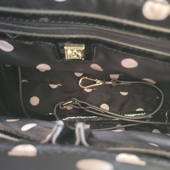 ANNE KLEIN Luxury Handbag white‎ with black and gold accents - Picture 5 of 9